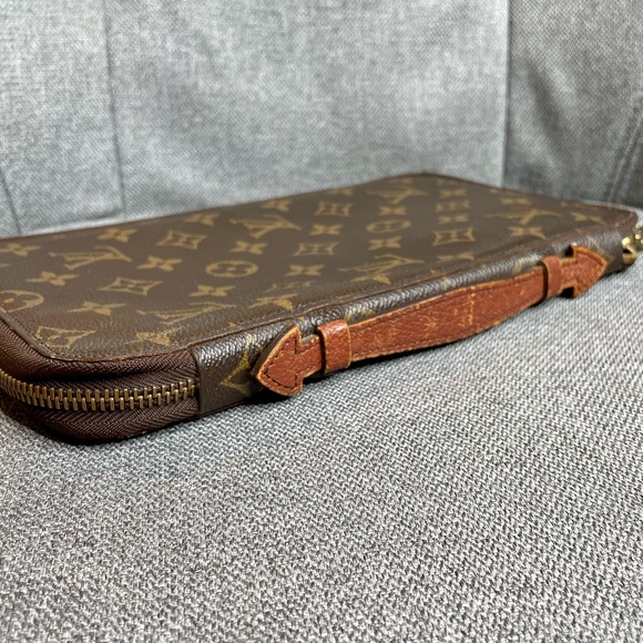 Rare & Discontinued! Louis Vuitton Poche Escapade Monogram Travel Organizer - Picture 3 of 16